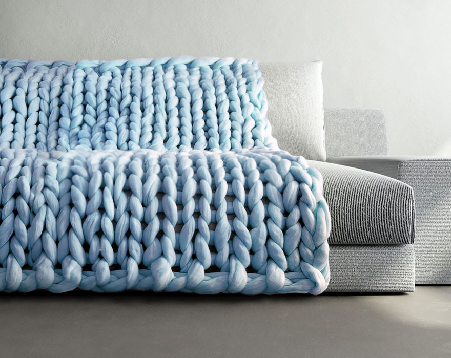 super chunky knitted blanket